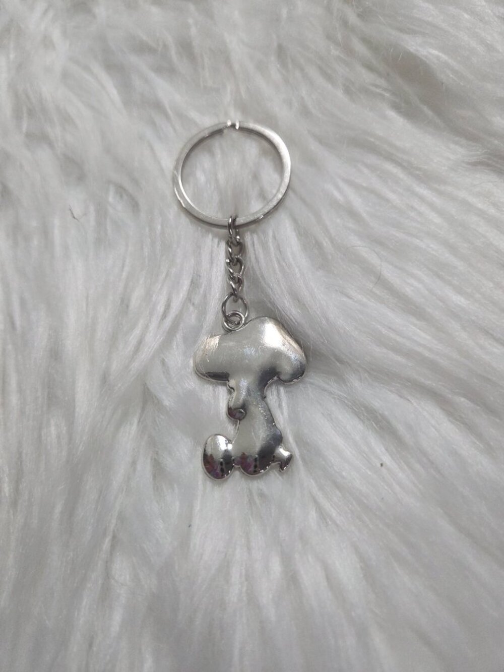 Peanuts Snoopy Keychain - Picture 2 of 4